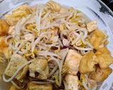 Foto langkah ke 2 dari resep Sayur Toge Tahu Simple.