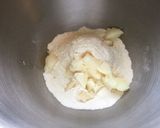 Une image de l'étape 3 de Pâte brisée sucrée au saindoux.