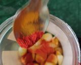 A picture of step 4 of Turmeric onion pickle (sindhi special).