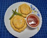 A picture of step 7 of Chicken Keema and Vegetables Kachori.