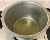 A picture of step 4 of Rajma masala.