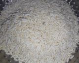 A picture of step 2 of Puffed rice Bhel.