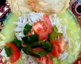 Foto langkah ke 5 dari resep Soto Ayam (suwir) Kuah Kuning.