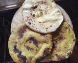 રોટલા (Rotla Recipe In Gujarati) રેસીપી સ્ટેપ3ફોટો