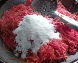 A picture of step 2 of Carrot Halwa.