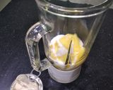 A picture of step 2 of Creamy Mango shake.