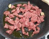 Foto del passaggio 2 della ricetta Orecchiette broccoli e salsiccia