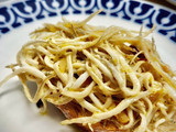 Tosta de angulas al ajillo