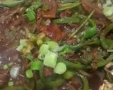 A picture of step 6 of Thai style beef noodles.