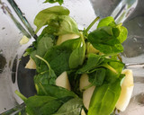 Foto del paso 2 de la receta: Batido detox de espinacas