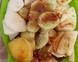 Foto langkah ke 3 dari resep Rujak Buah Petis Madura.