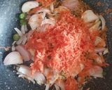 A picture of step 3 of Mayo pasta.