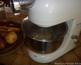 A picture of step 4 of Olive bread.