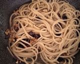 A picture of step 5 of Spaghetti Aglio e Olio My Way.