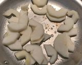 A picture of step 2 of Pear, Gorgonzola and Red Onion Pizza.