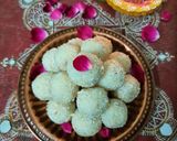 नारियल लड्डू CoconutLadoo रेसिपी चरण 8 फोटो
