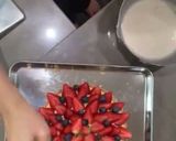A picture of step 21 of Japanese Strawberry Tart.