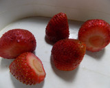 Foto del paso 2 de la receta: Licuado rojo pasion (sandía, frutillas y granadina)