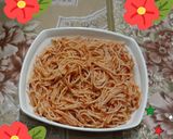 صورة لخطوة 3 من وصفة مكرونة اسباجيتى بالصلصة🍜