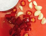 Hình bước làm 1 của món Muối Ruốc Thái