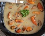 Kék (fekete) kagyló saját levében tejszínesen recept fázis 10 fotója