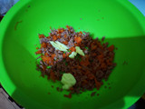 Puré de patatas, zanahoria y salchichas