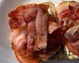 A picture of step 6 of BLAT (Bacon, Lettuce, Avocado, Tomato) Sandwich.