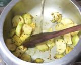 A picture of step 2 of Apple gourd salad.