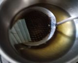 A picture of step 3 of Sago flour puri.