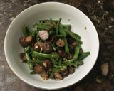 Foto langkah ke 4 dari resep Sayur buncis jamur.