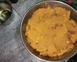 A picture of step 18 of Suji Ka Halwa.