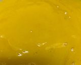 A picture of step 2 of Mango yoghurt parfait.
