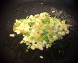 Foto del paso 3 de la receta: Tortilla de cebolleta y San Simón