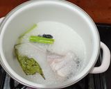Foto langkah ke 3 dari resep BUBUR TIM IKAN PATIN || Menu lengkap 4 bintang ⭐⭐⭐⭐ (7 Month).