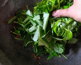 Foto langkah ke 3 dari resep Kangkung Belacan.