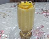 A picture of step 4 of Creamy Mango shake.