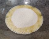 A picture of step 3 of Kesari Sheera.