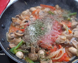 Foto del paso 5 de la receta: Tomatada de champiñones y pimientos