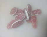 Foto del paso 1 de la receta: Mini bocados variados de queso crema: Langostinos, zanahoria y aceitunas; y Fuet