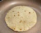 A picture of step 4 of Roti/chapati.