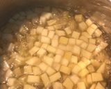 Hình bước làm 3 của món Chè sake hạt sen