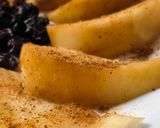 Foto del paso 5 de la receta: Pera de invierno o D'Anjou a la canela 🍐 ♥️postrecito saludable, rápido, delicioso y de estación