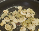 Foto del paso 2 de la receta: Albóndigas en salsa de champiñones o Shiitake, con guisantes y jamón