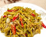 Foto langkah ke 4 dari resep Tumis Bunga Pepaya.
