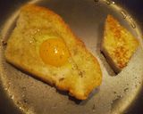 Φωτογραφία βήματος 4 της συνταγής Eggs in a basket - Αυγά στο καλάθι