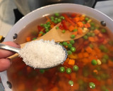 Foto del paso 2 de la receta: Ensalada de garbanzos con verduras
