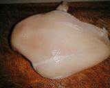 Foto del paso 1 de la receta: Pechuga de pollo rellena 🍗