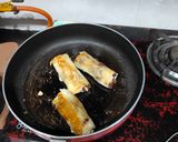 A picture of step 2 of Banana Nutella Roll.