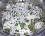 Foto del paso 1 de la receta: Fideos de arroz al pesto y carne