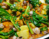 Foto del paso 4 de la receta: Arroz con alubias y acelgas (Arròs amb bledes)